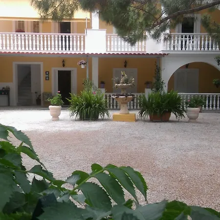 Kuris & شقة Vasilikí