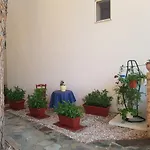 Kuris & * Vasilikí